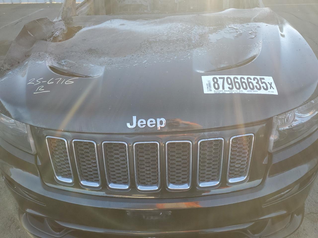 2012 Jeep Grand Cherokee - Image 11