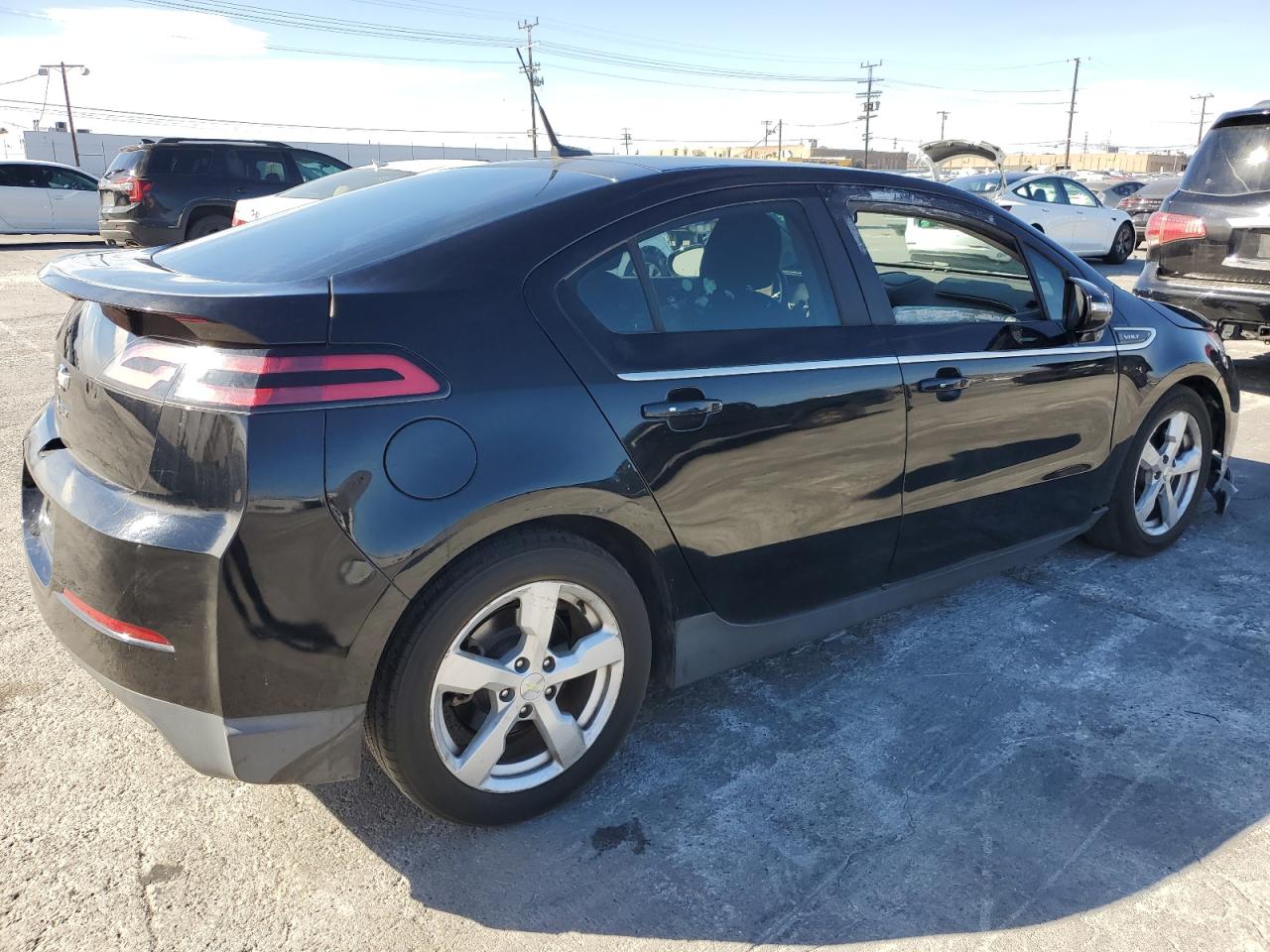 2014 Chevrolet Volt - Image 3