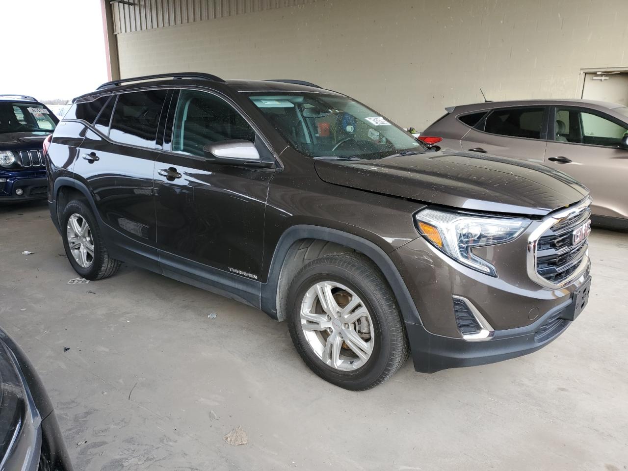 2020 GMC Terrain - Image 4