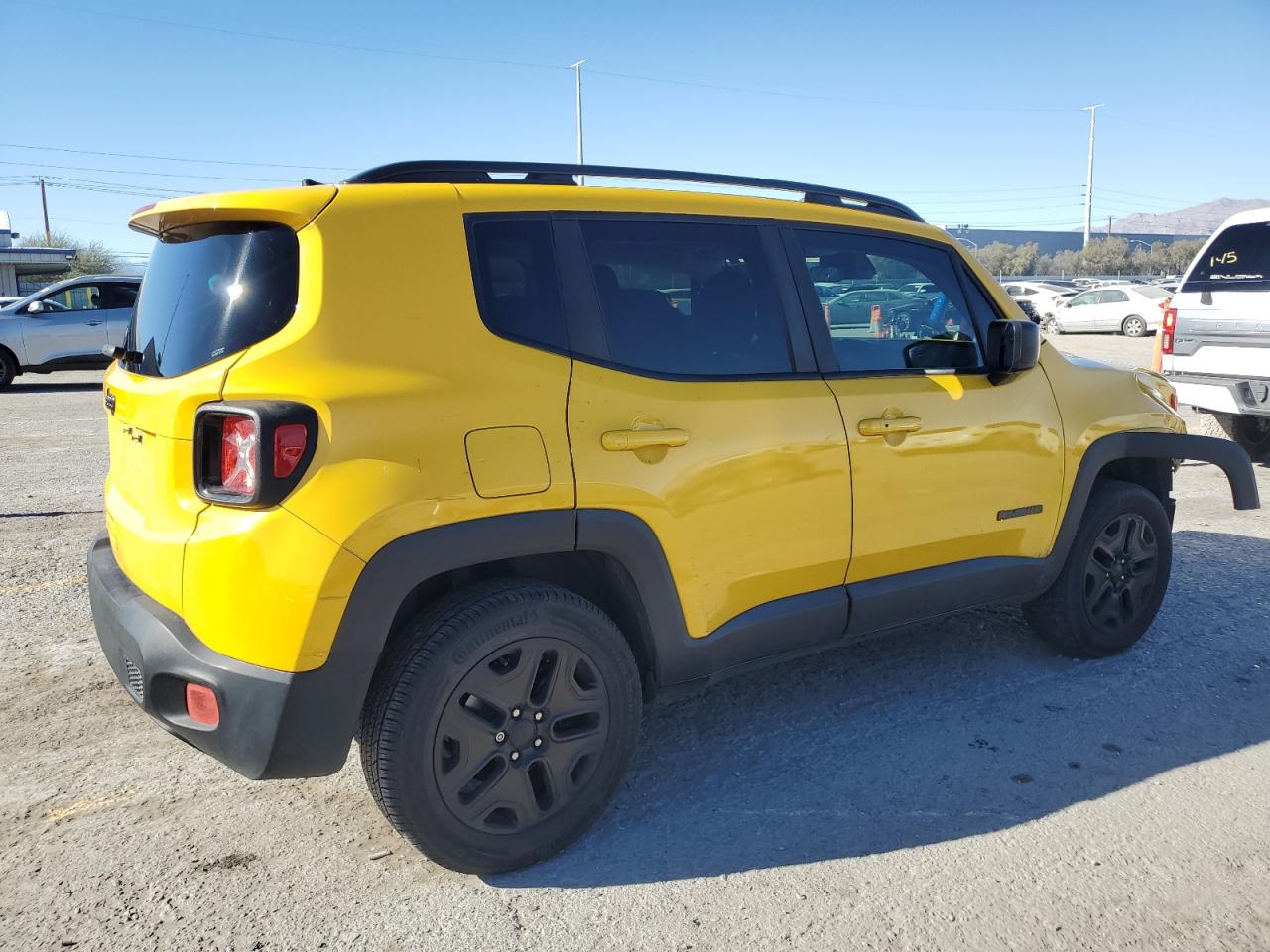 2018 Jeep Renegade - Image 3