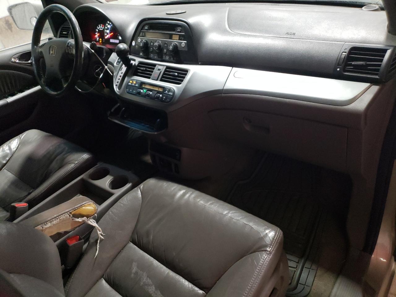 2008 Honda Odyssey - Image 8