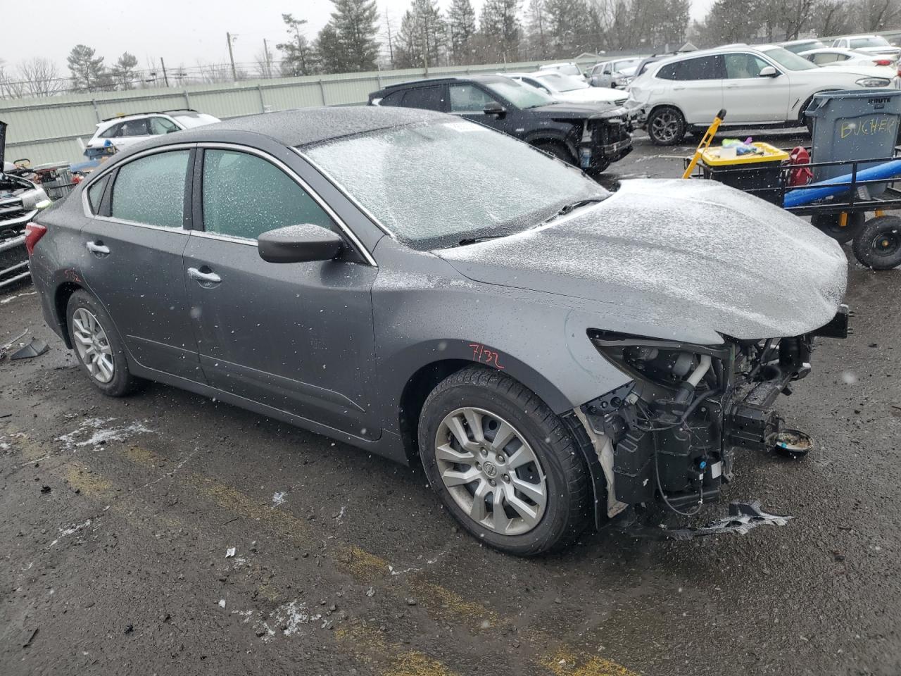 2017 Nissan Altima - Image 4
