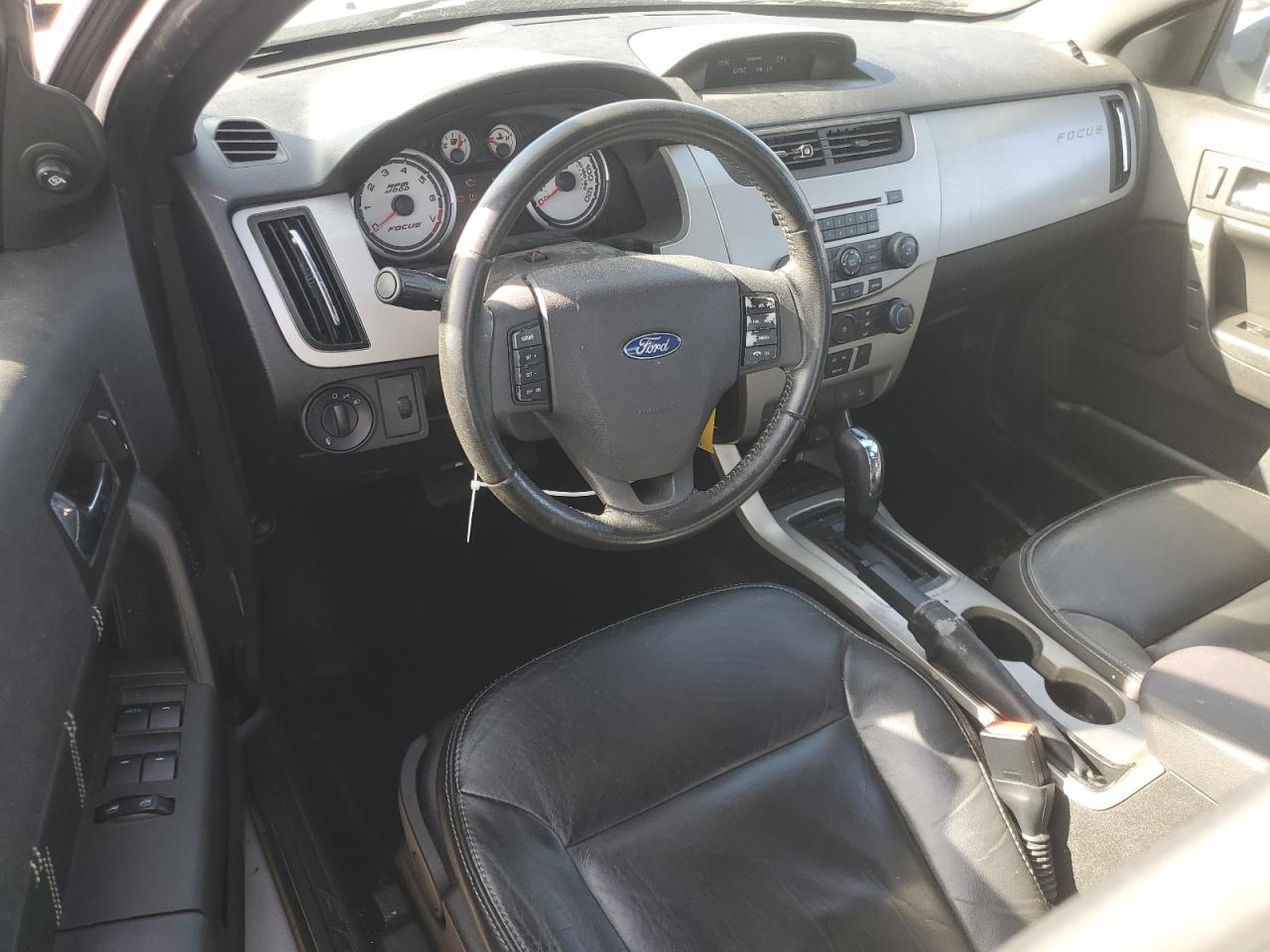 2009 Ford Focus - Image 8
