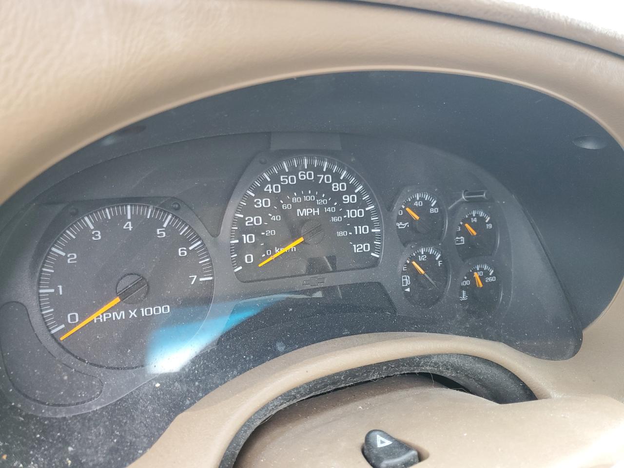 2002 Chevrolet TrailBlazer - Image 9