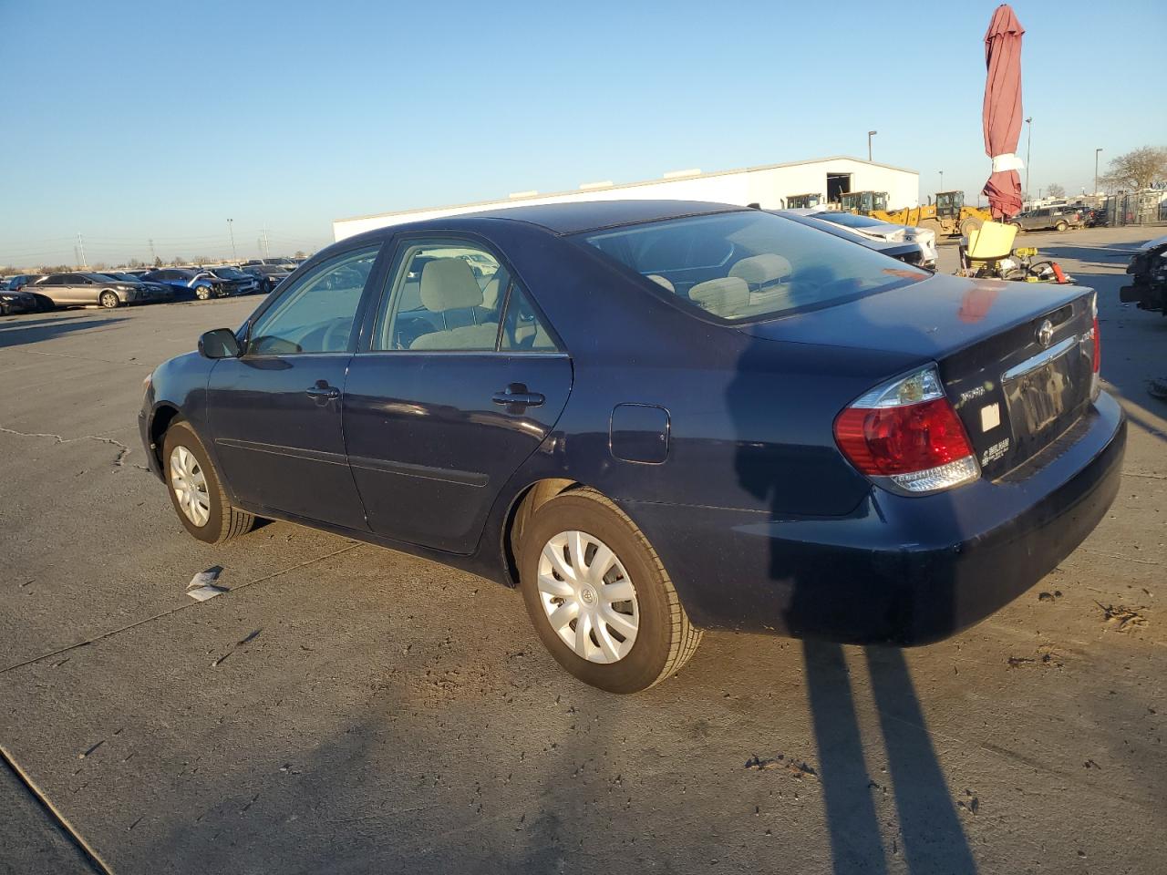 2005 Toyota Camry - Image 2