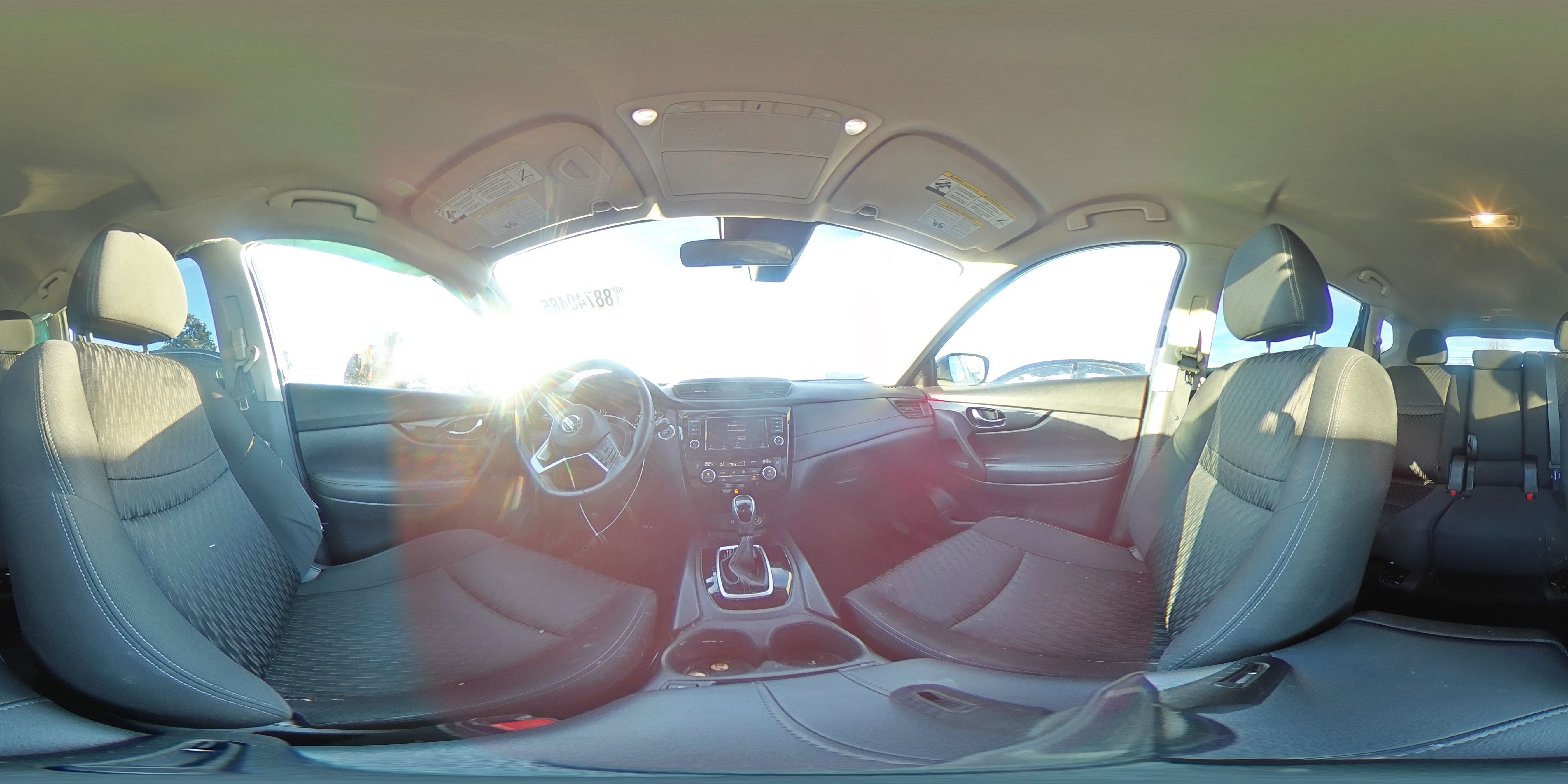 2019 Nissan Rogue - Image 14