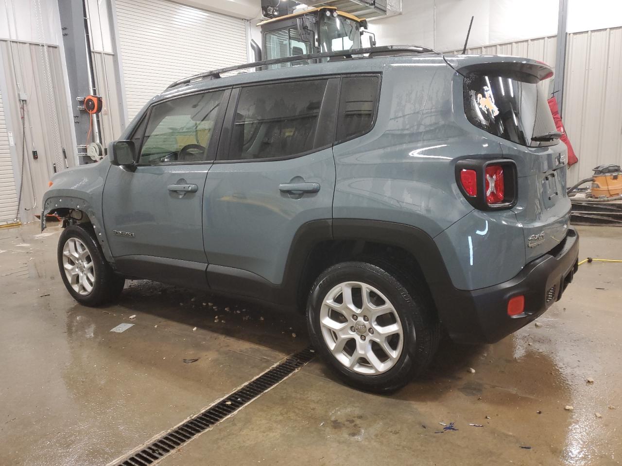 2018 Jeep Renegade - Image 2