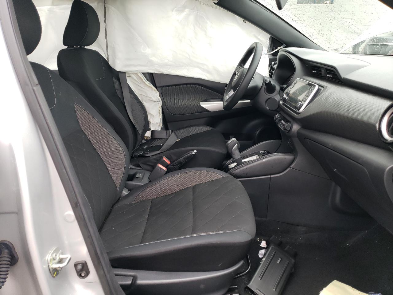 3N1CP5CU3KL550676 NISSAN KICKS 2019