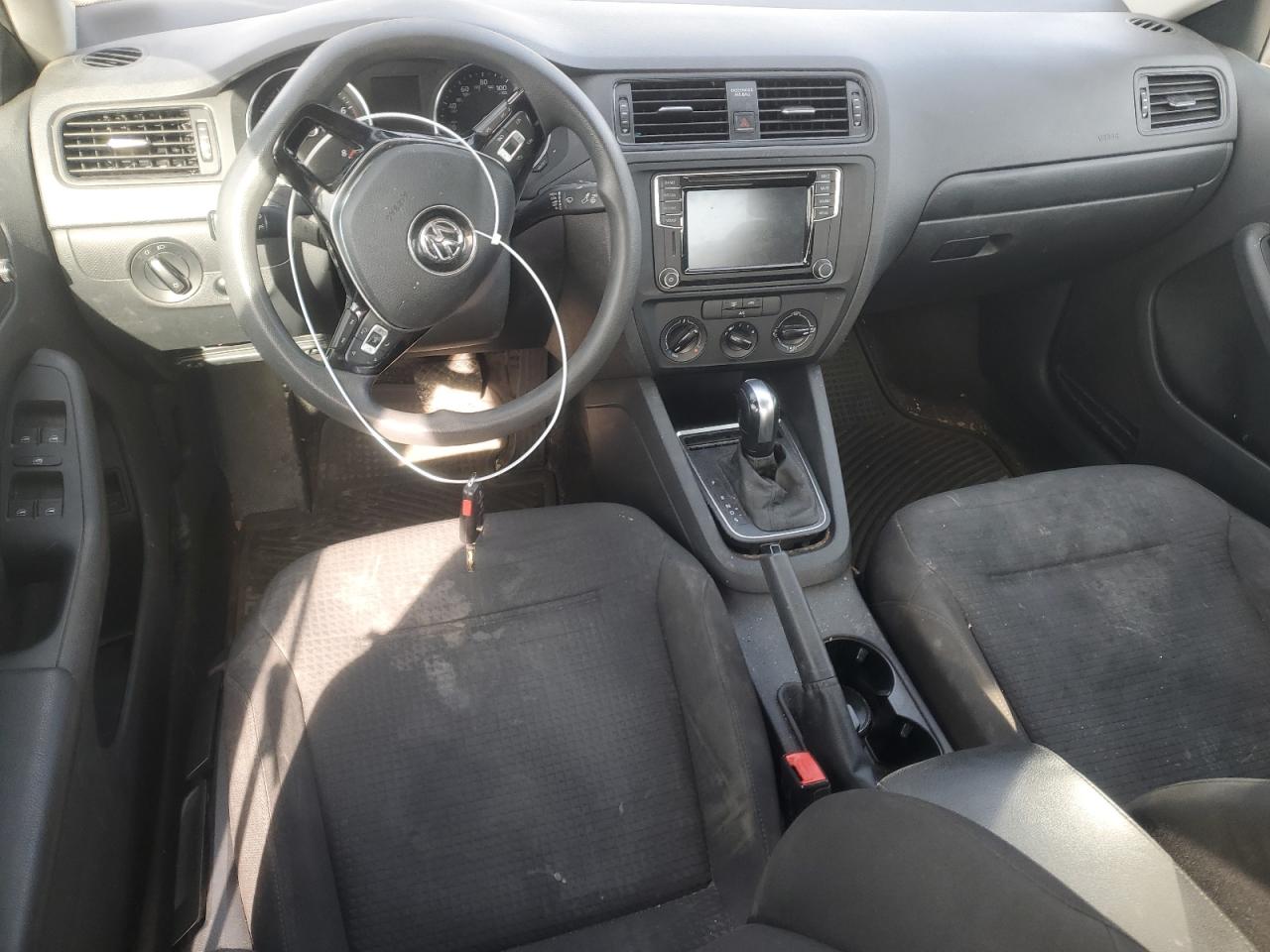 2016 Volkswagen Jetta - Image 8