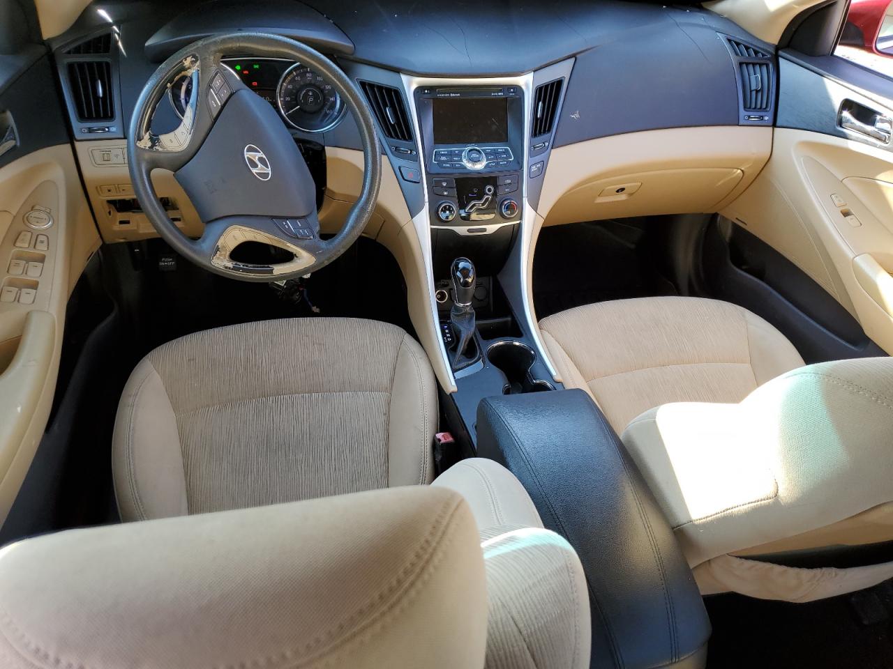 2011 Hyundai Sonata - Image 8