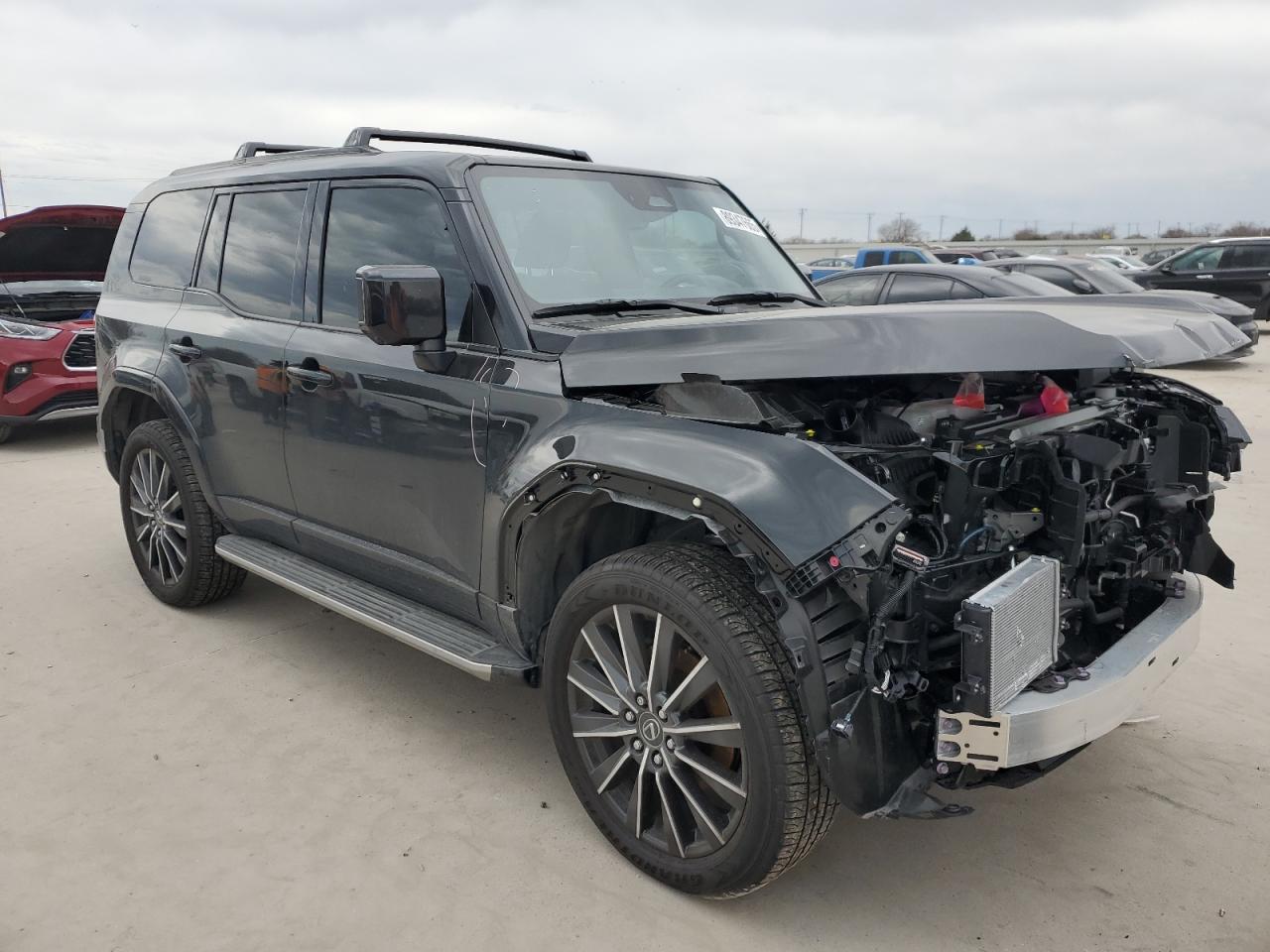 2024 Lexus GX - Image 4