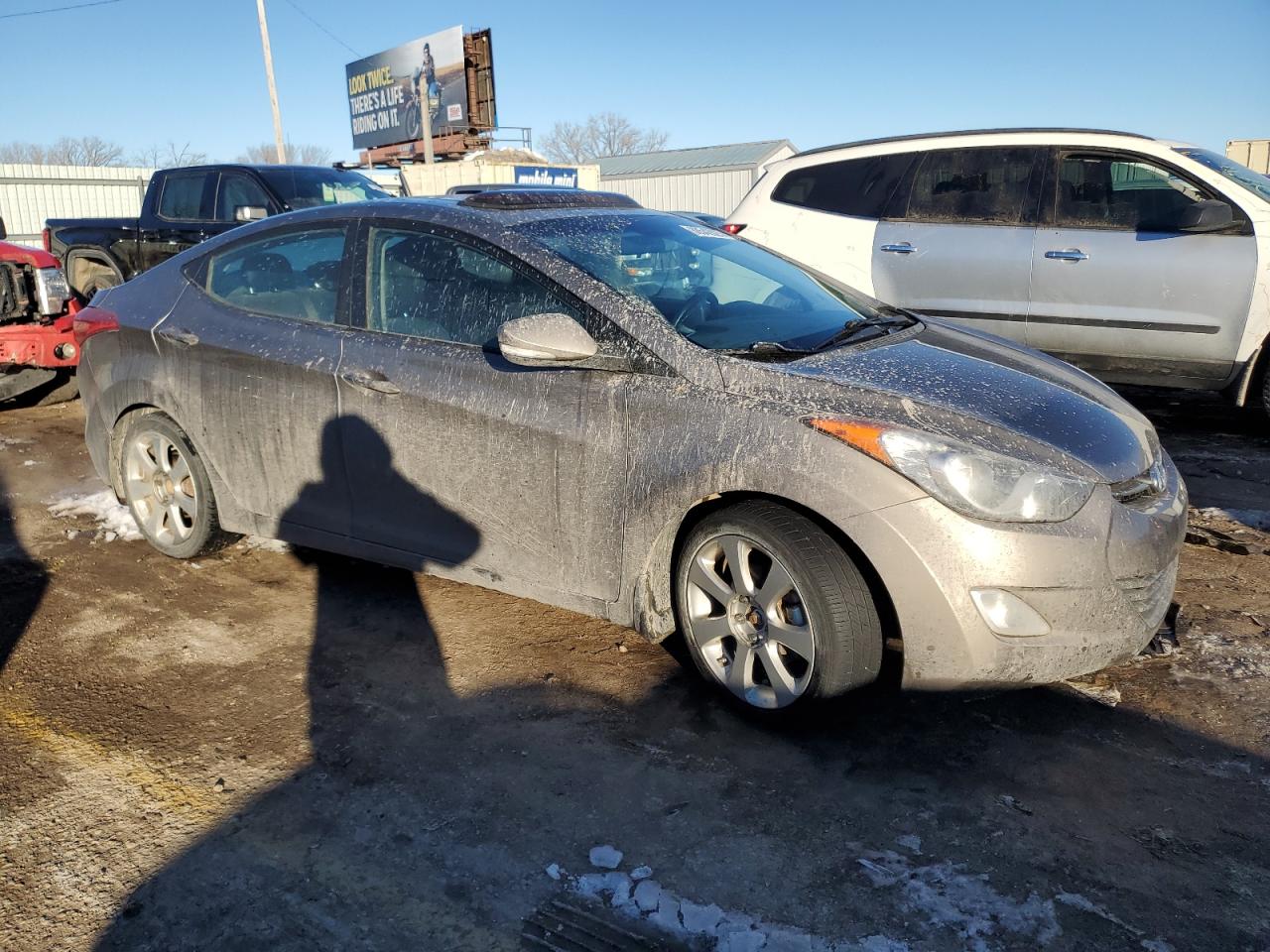2013 Hyundai Elantra - Image 4