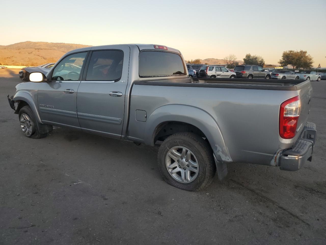 2004 Toyota Tundra - Image 2