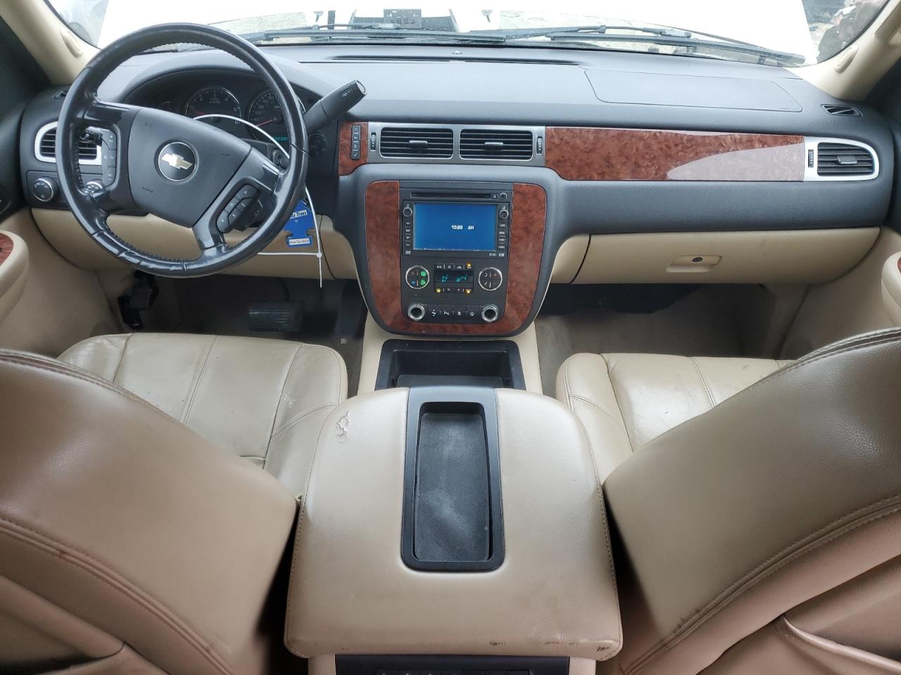 2007 Chevrolet Suburban - Image 8