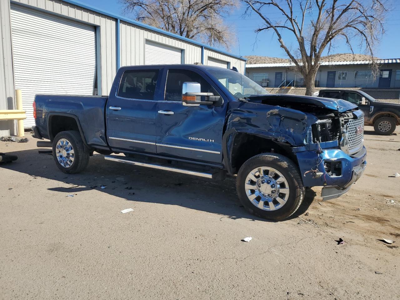 2015 GMC Sierra - Image 4