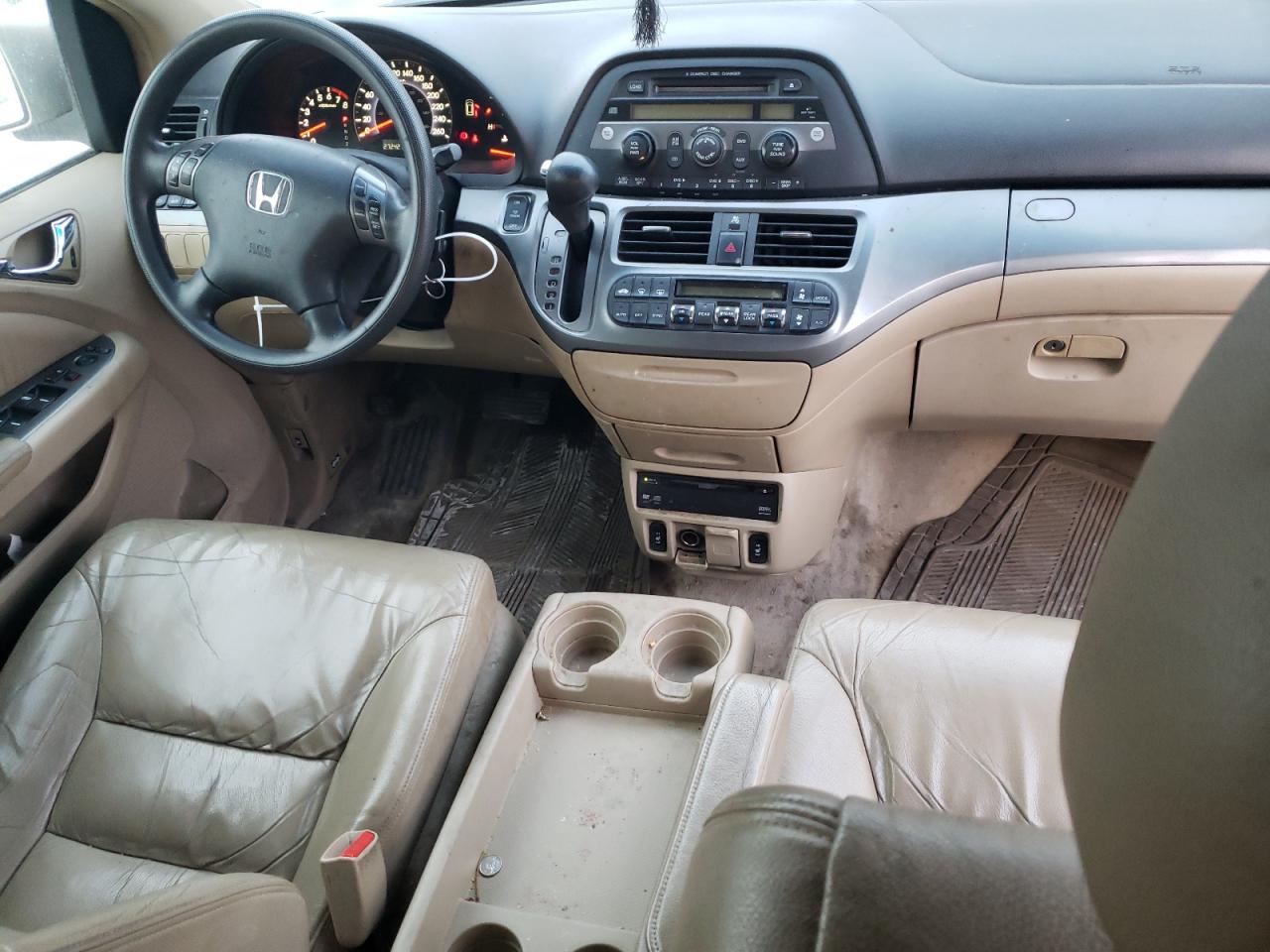 2005 Honda Odyssey - Image 8
