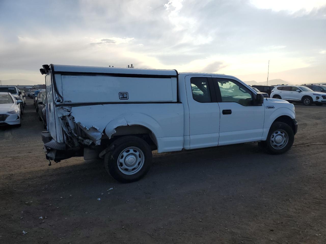 VIN 1FTEX1CB2JKE82092 2018 FORD F-150 no.3