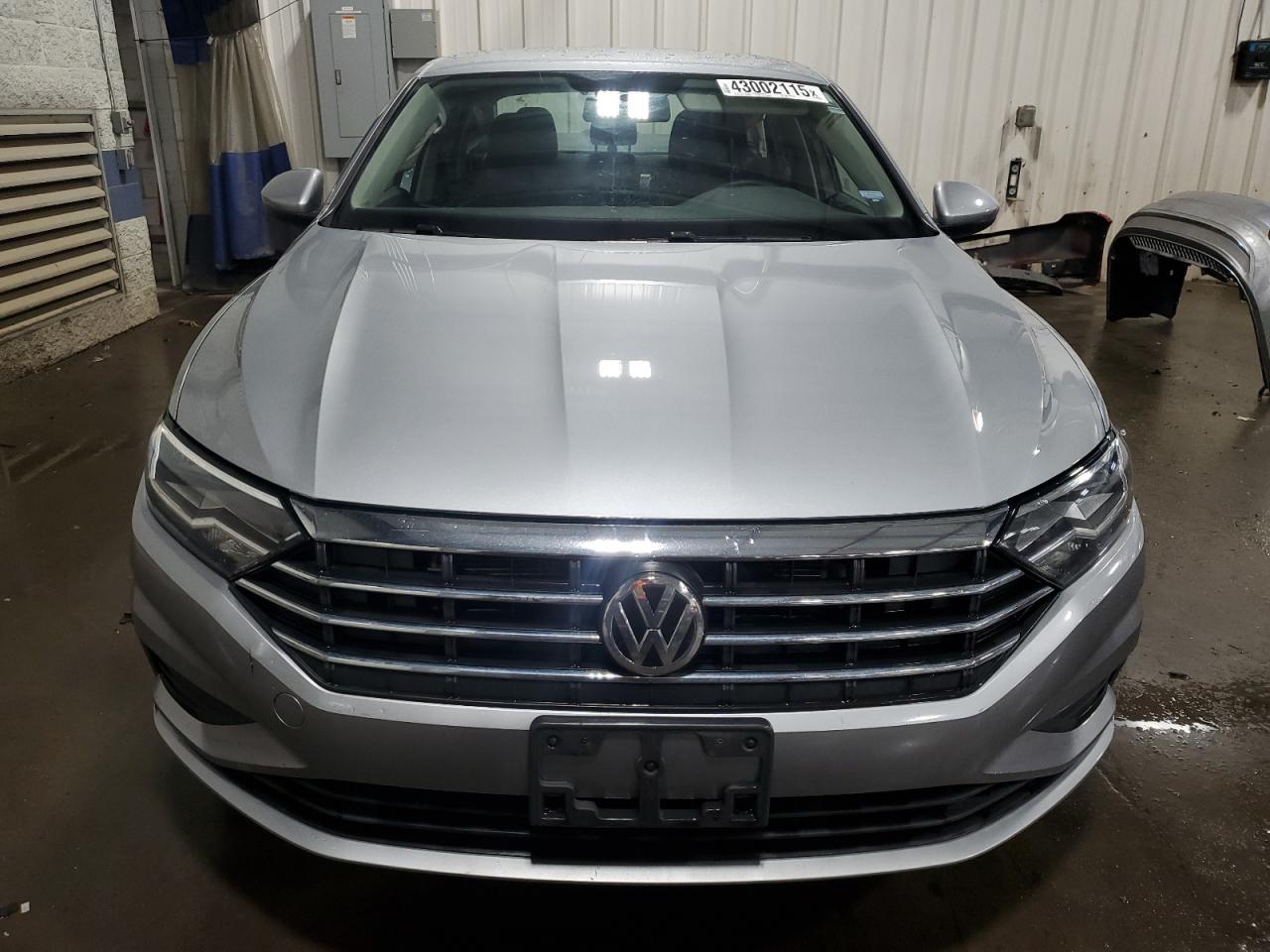 2019 Volkswagen Jetta - Image 5