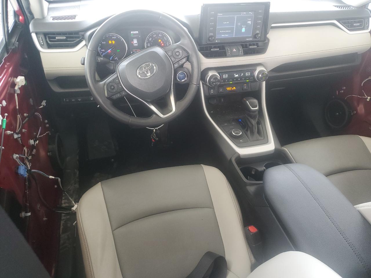 2021 Toyota RAV 4 - Image 8