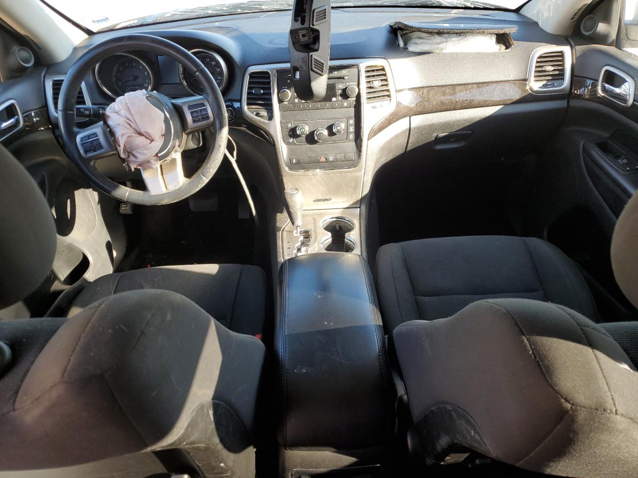 2013 Jeep Grand Cherokee - Image 8