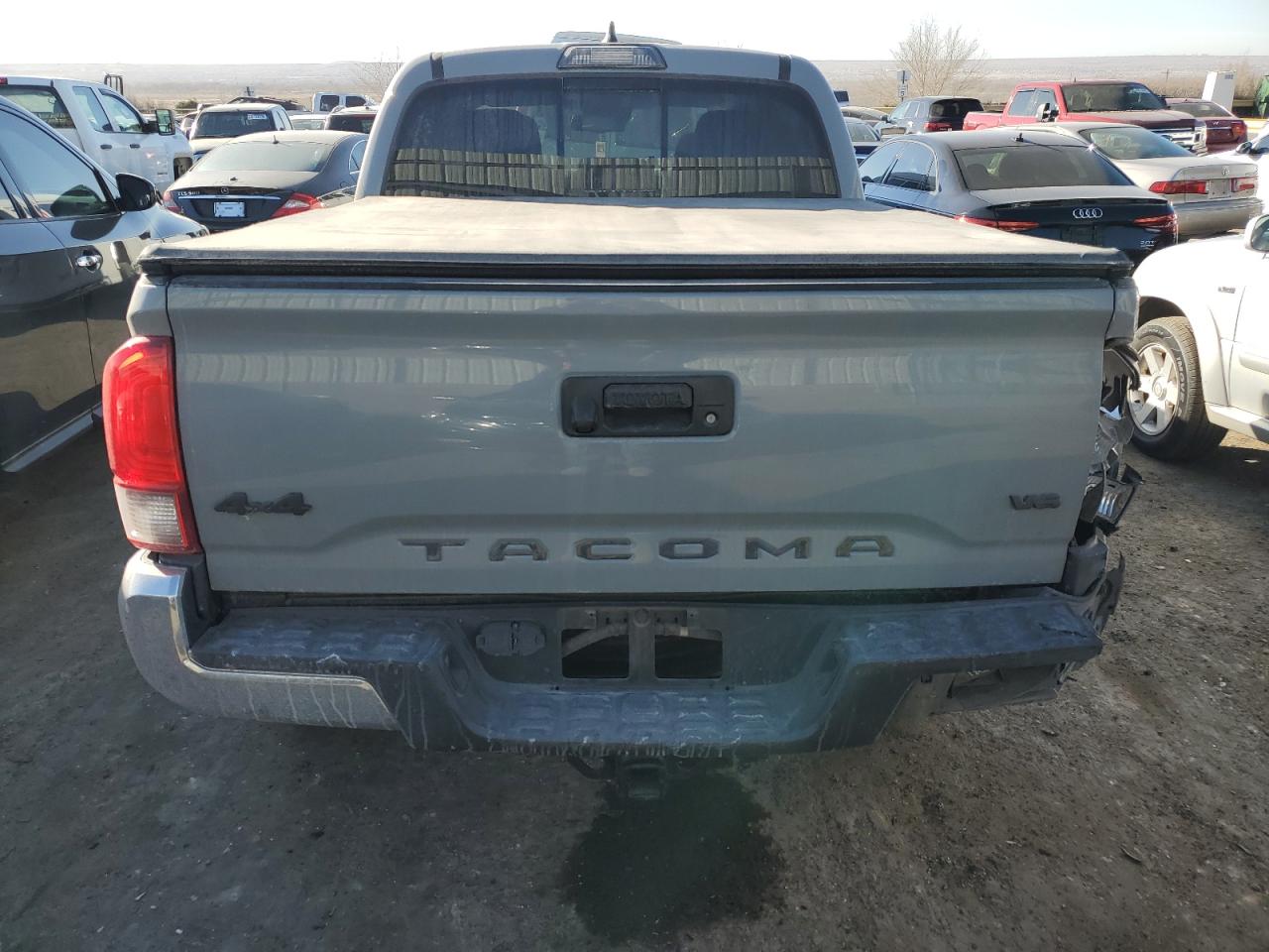 2019 Toyota Tacoma - Image 6