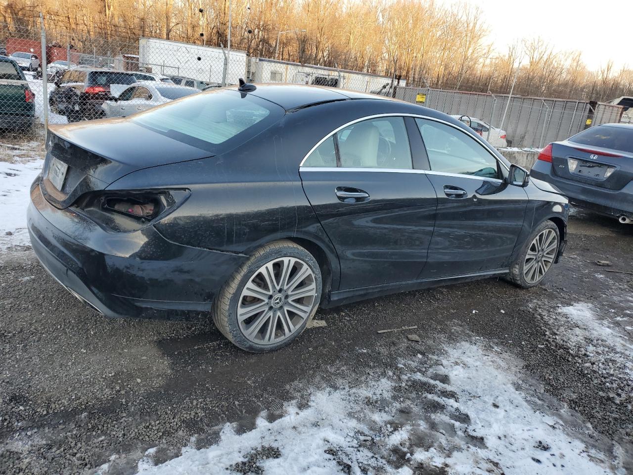 2019 Mercedes-Benz CLA-klasse - Image 3