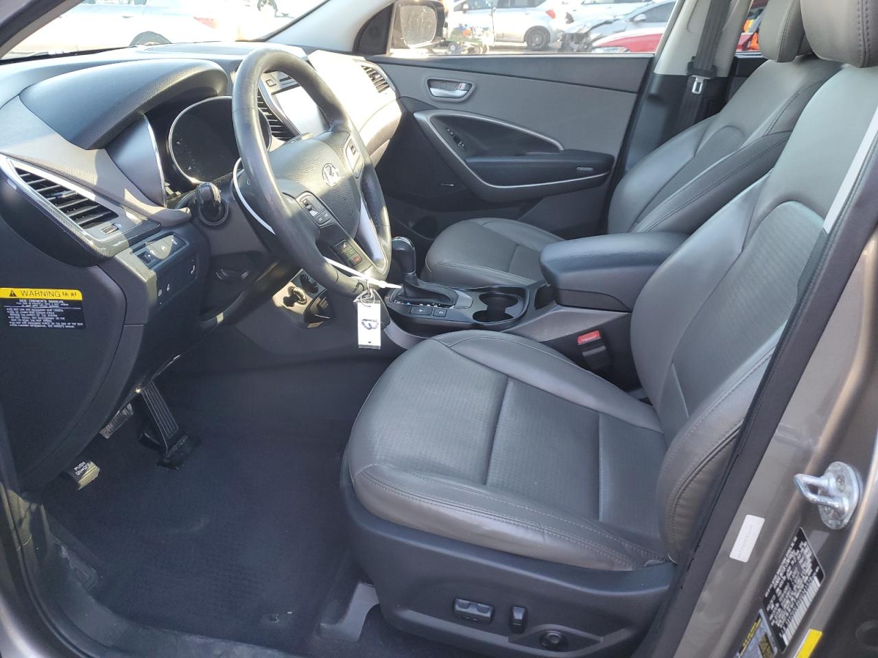 2016 Hyundai Santa Fe - Image 7