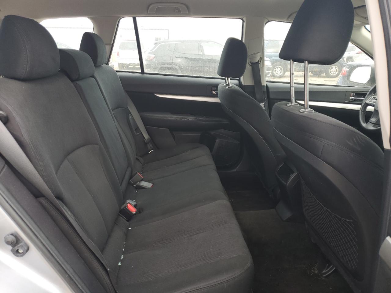 2013 Subaru Outback - Image 11