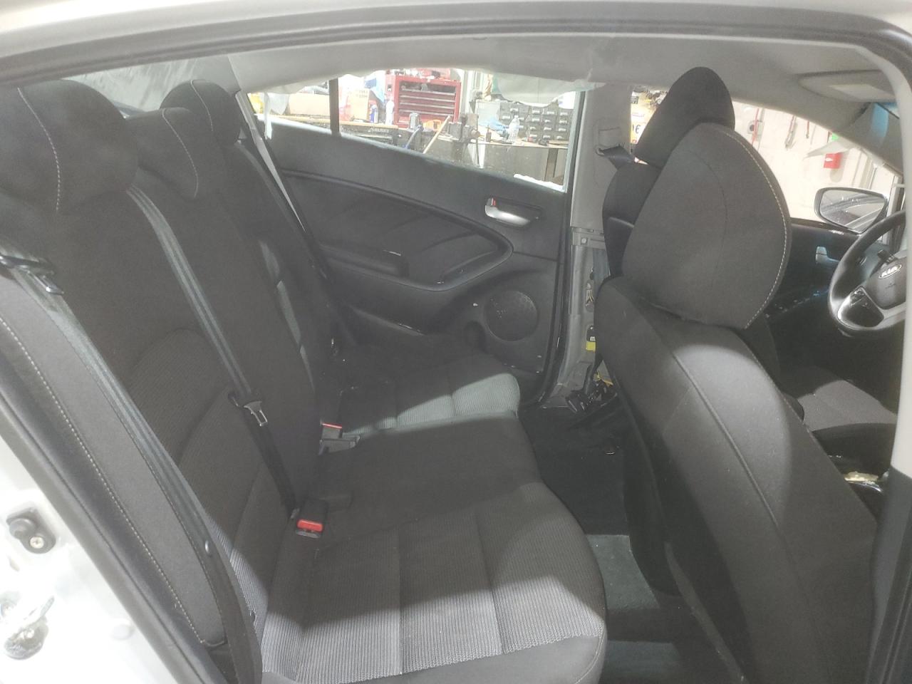 2018 Kia Forte - Image 10