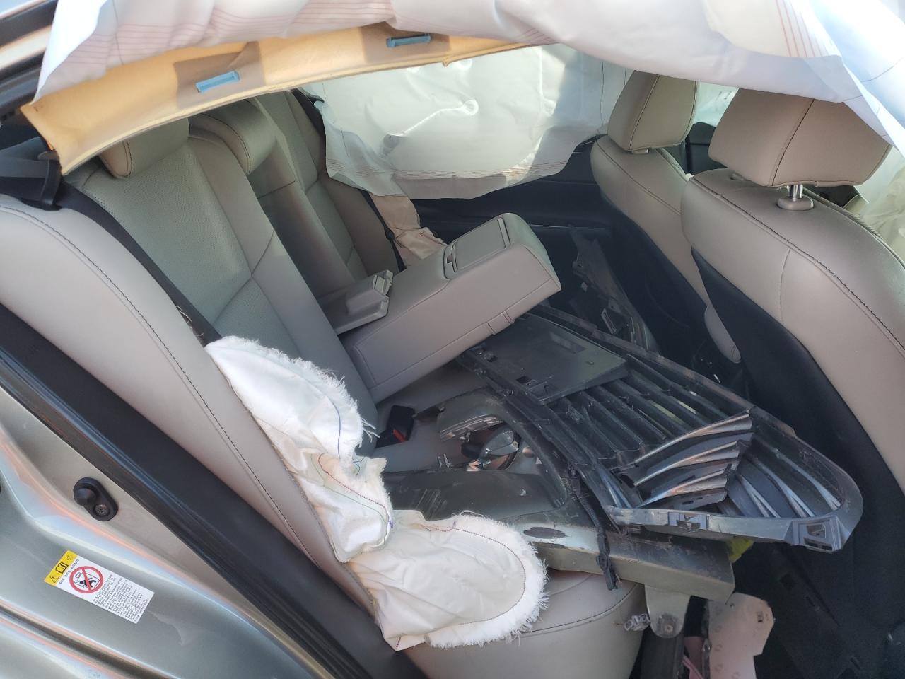 2018 Lexus ES - Image 10