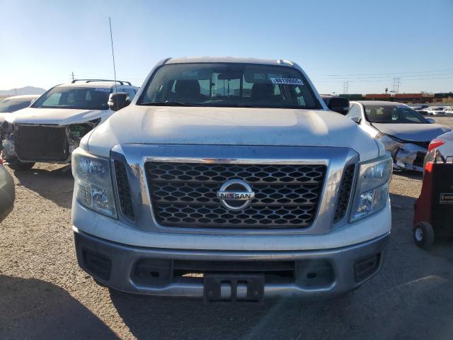  NISSAN TITAN 2017 White