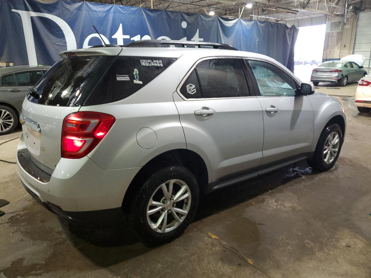 2017 Chevrolet Equinox - Image 3