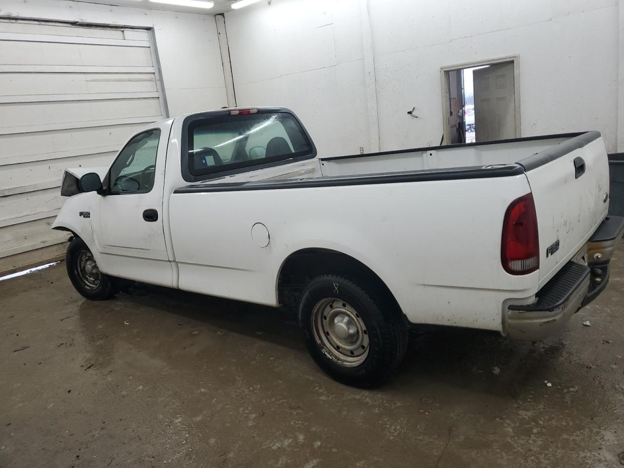2000 Ford F-150 - Image 2