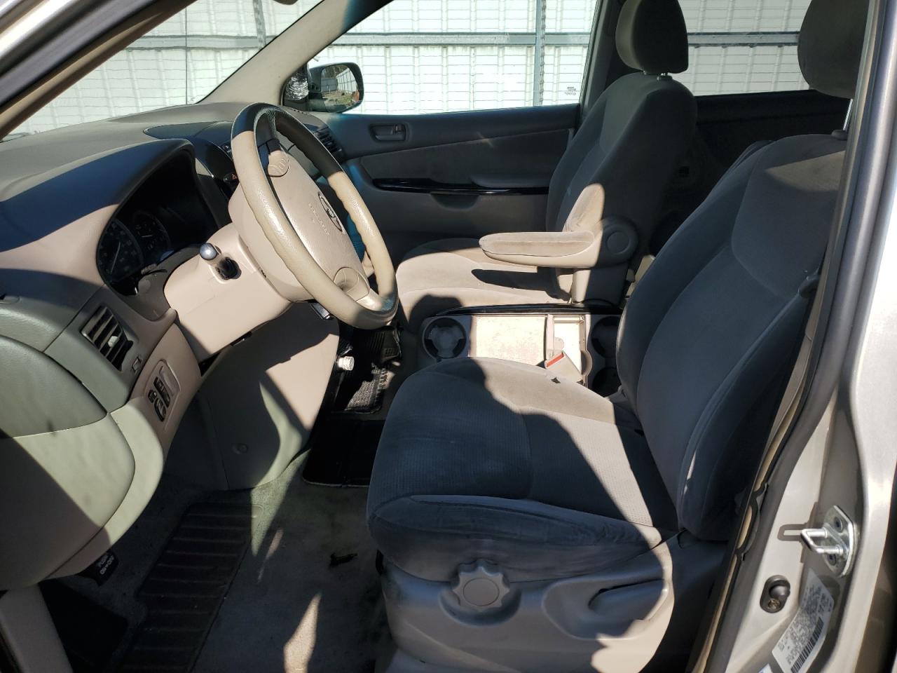 2004 Toyota Sienna Ce VIN: 5TDZA23C14S095919 Lot: 89063065