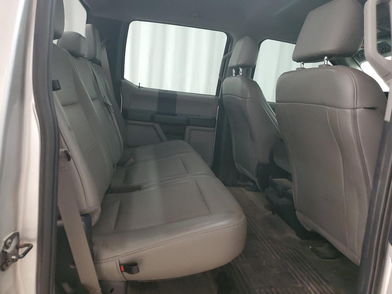 2019 Ford F250 - Image 10