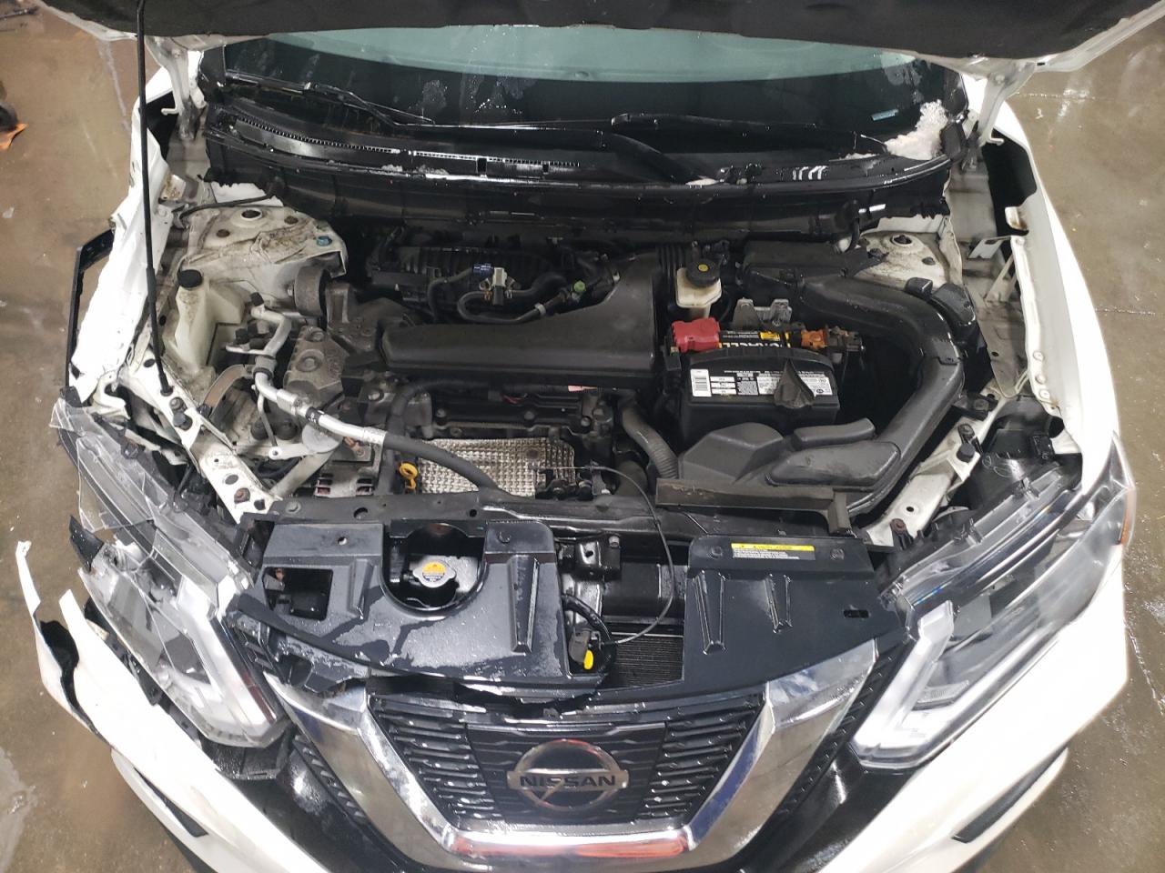 2017 Nissan Rogue - Image 11