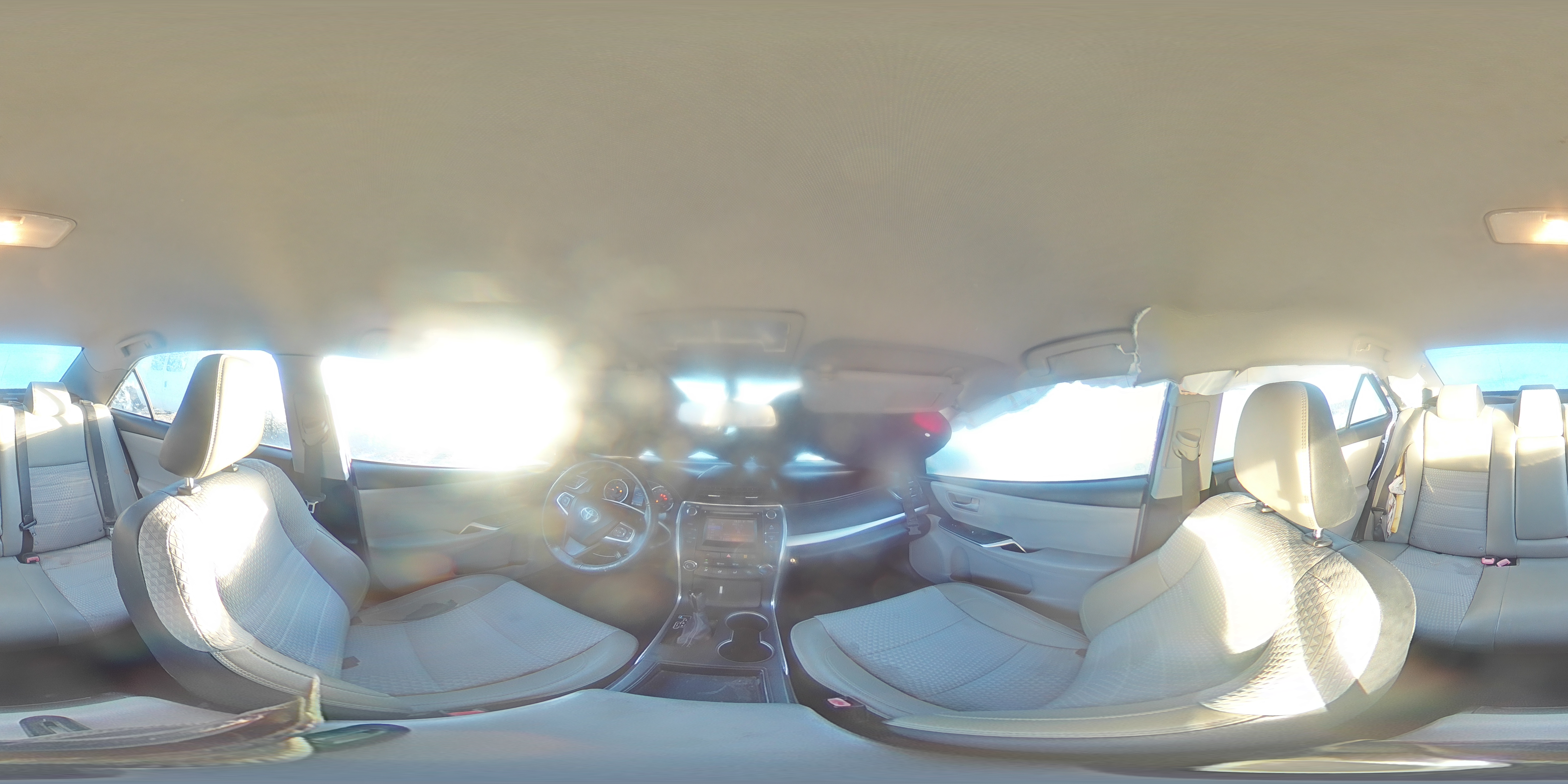 2015 Toyota Camry - Image 14