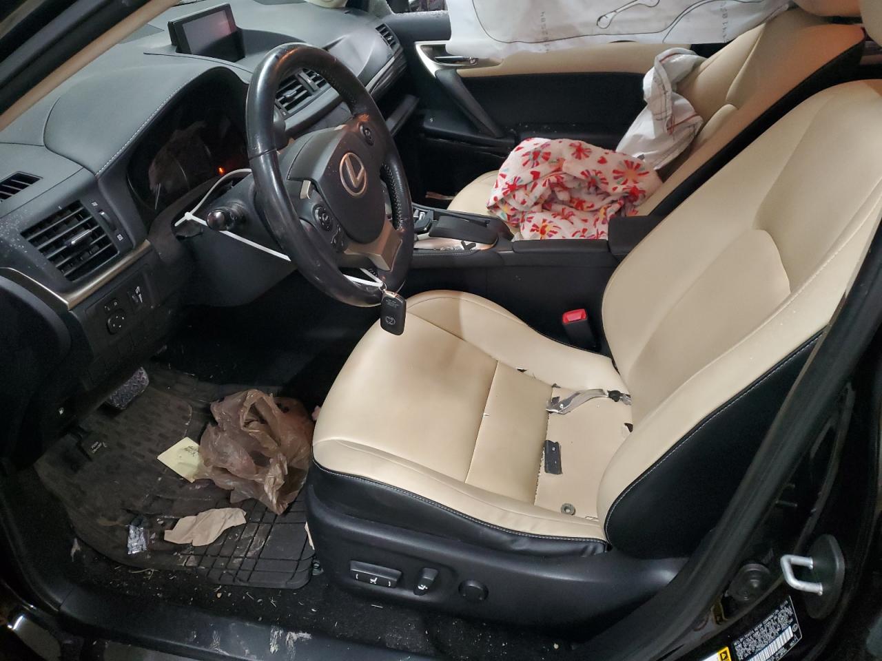 2015 Lexus CT - Image 7