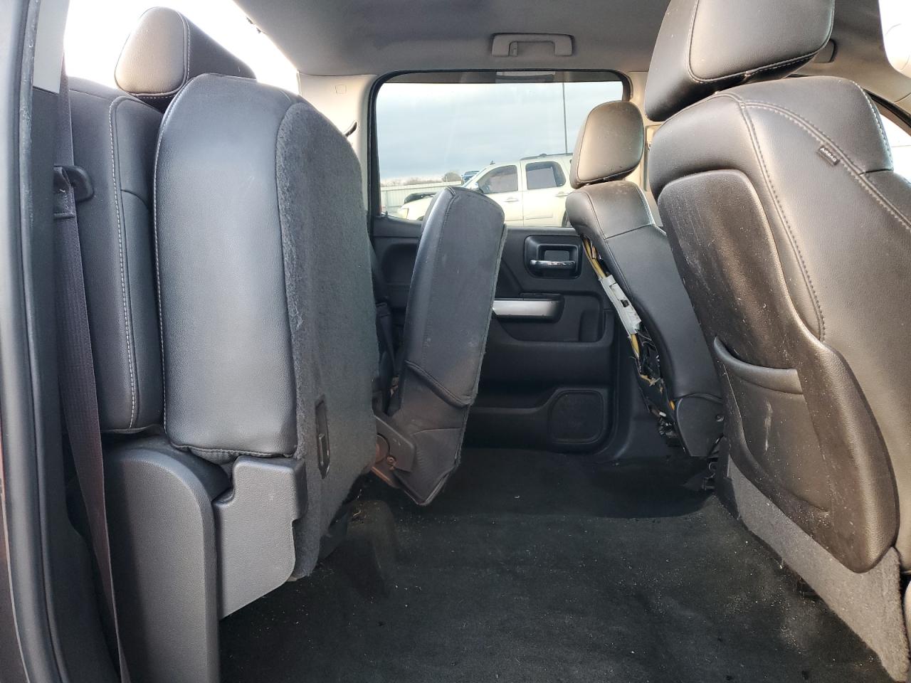 2014 Chevrolet Silverado - Image 10