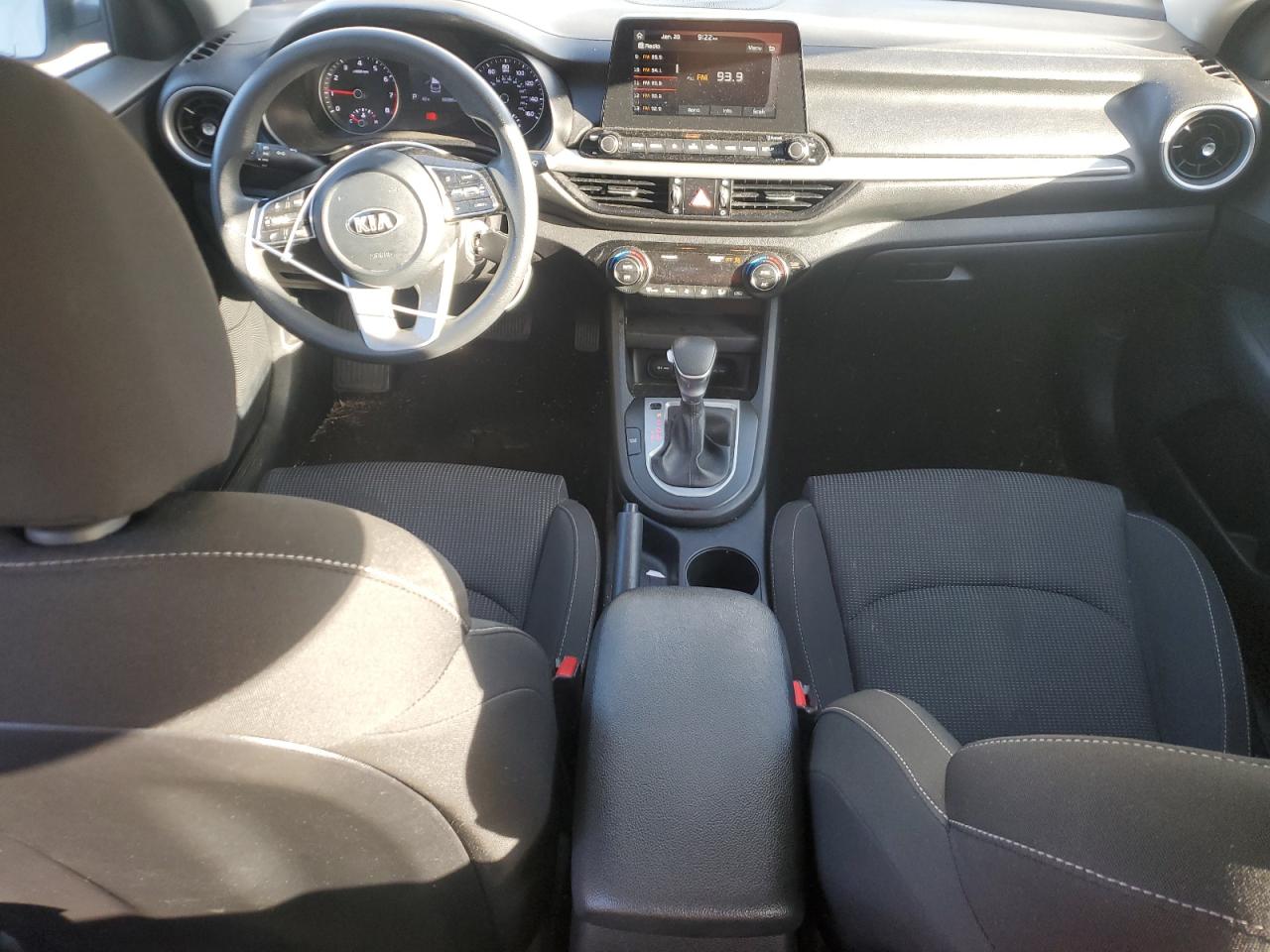 2019 Kia Forte - Image 8