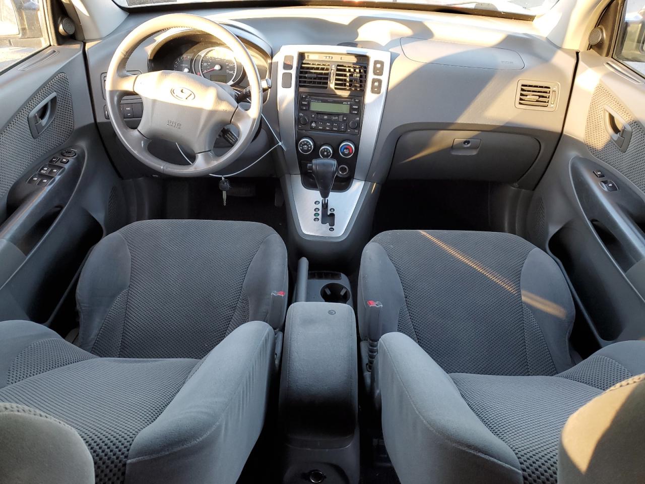 2007 Hyundai Tucson - Image 8
