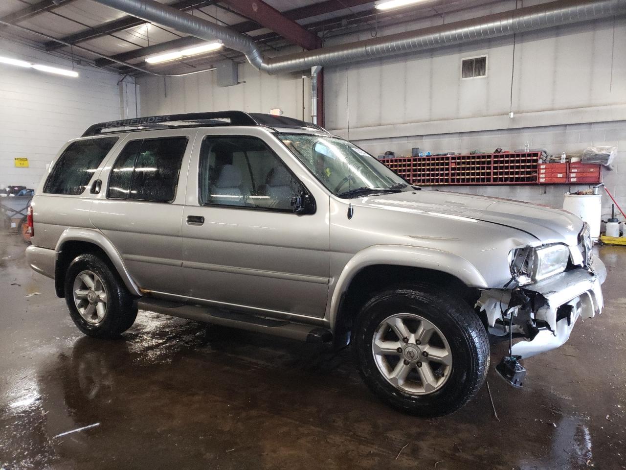 2004 Nissan Pathfinder - Image 4