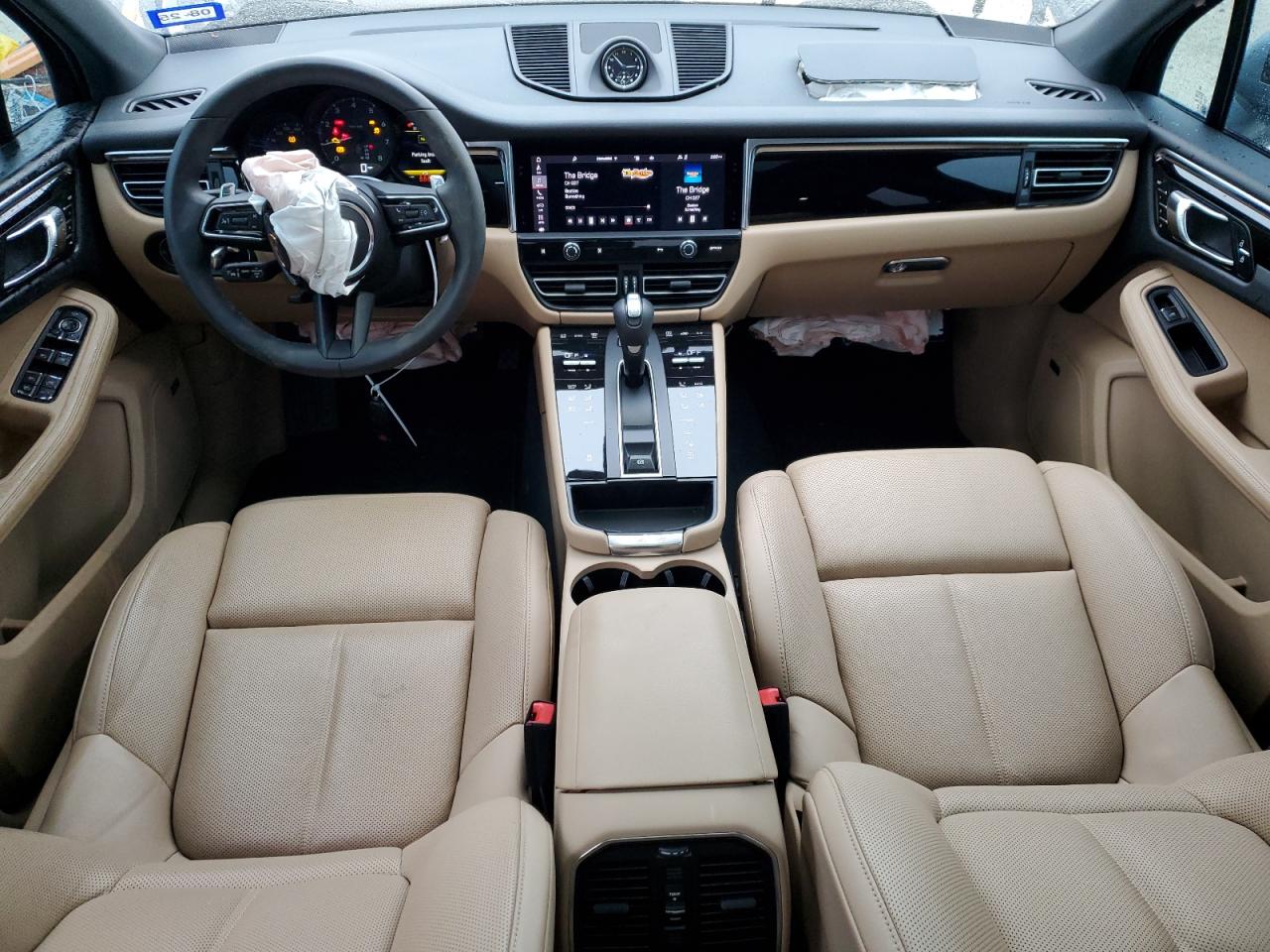 2024 Porsche Macan - Image 8