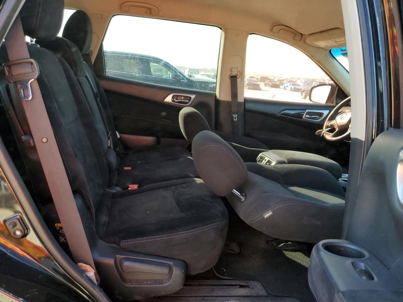 2015 Nissan Pathfinder - Image 11