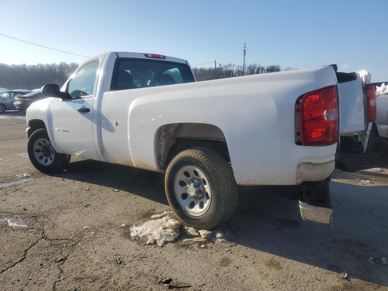 2008 Chevrolet Silverado - Image 2