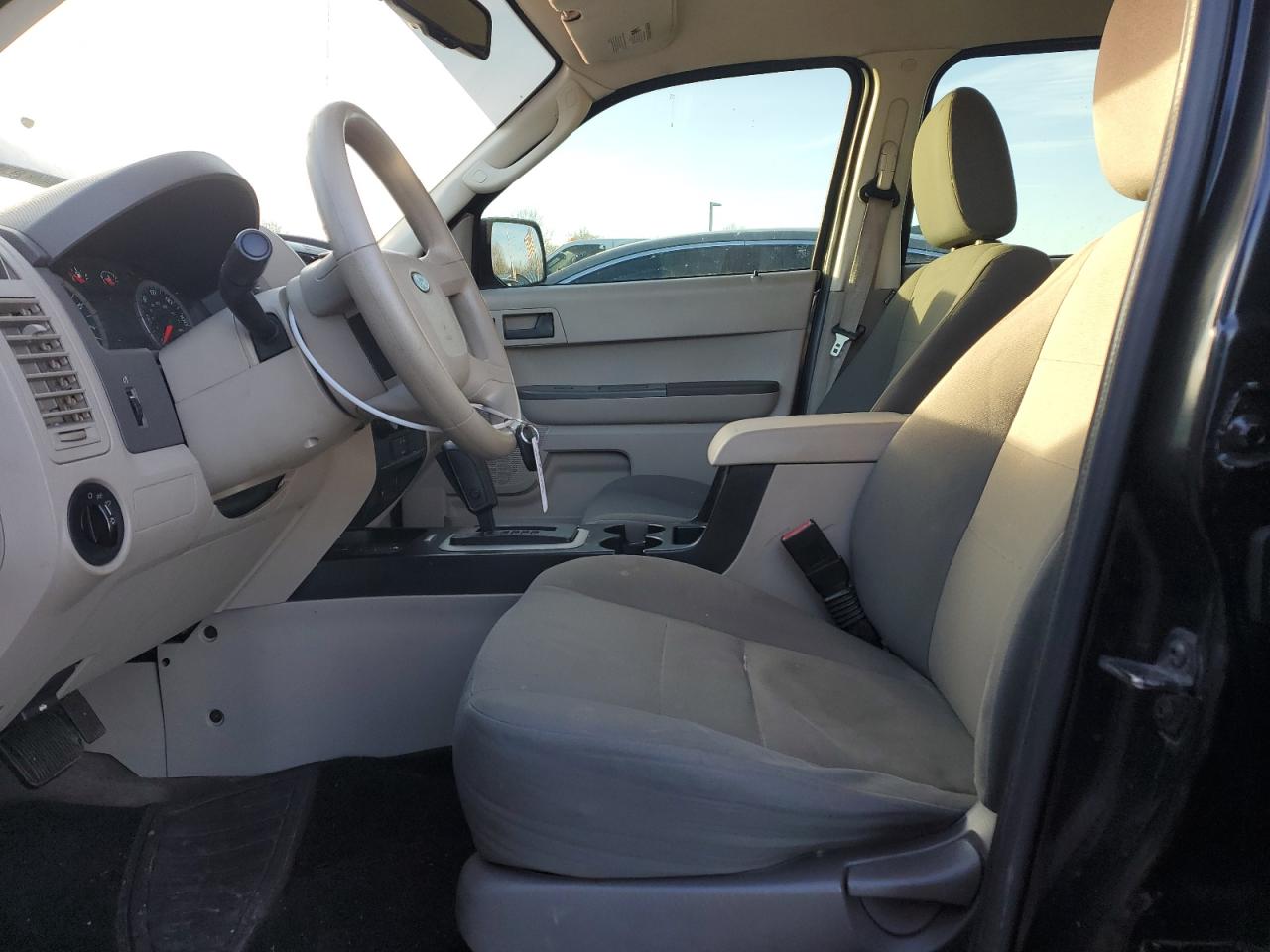 2010 Ford Escape - Image 7