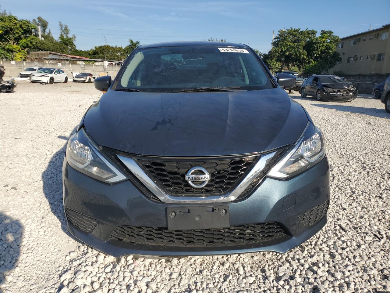 2017 Nissan Sentra - Image 5