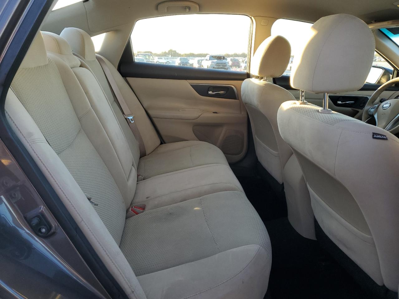 2015 Nissan Altima - Image 10