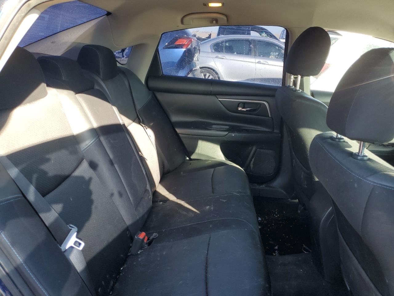 2016 Nissan Altima - Image 10