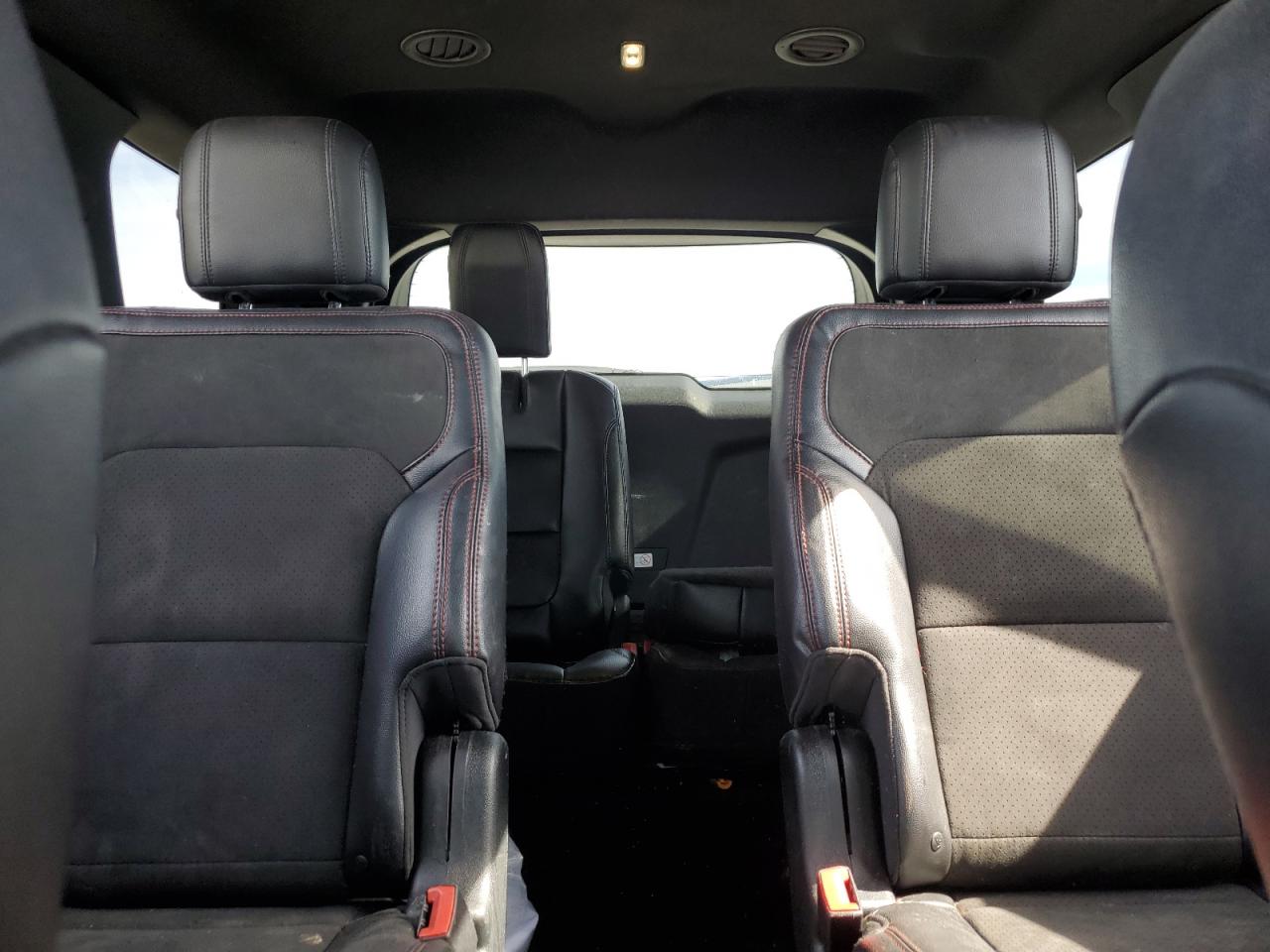 2018 Ford Explorer - Image 10